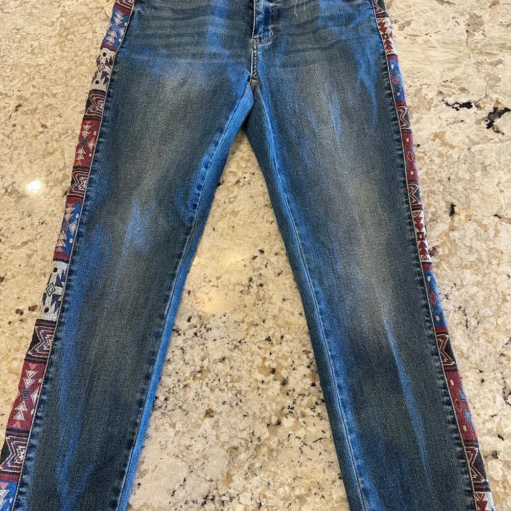 Judy Blue Relaxed Fit Jeans Women’s 9/29 Western Aztec Boho Southwest Embroidery - Picture 3 of 10